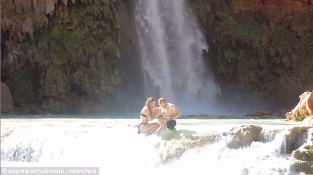 Đến Grand Canyon cầu hôn bạn gái nhưng làm rơi nhẫn ở phút 89 - Ảnh 5. Đến Grand Canyon cầu hôn bạn gái nhưng làm rơi nhẫn ở phút 89 - Ảnh 5.