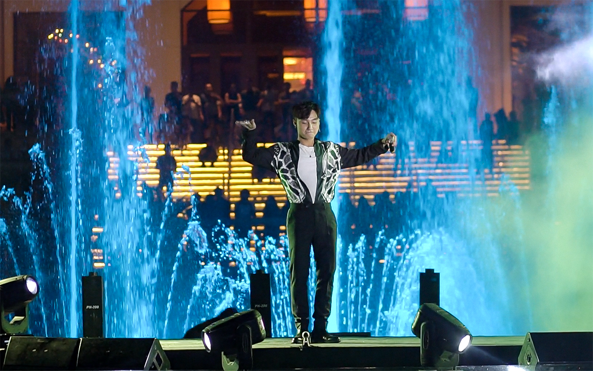 The Grand Hồ Tràm Strip khai trương Đài nhạc nước rực rỡ sắc màu - Ảnh 1. The Grand Hồ Tràm Strip khai trương Đài nhạc nước rực rỡ sắc màu