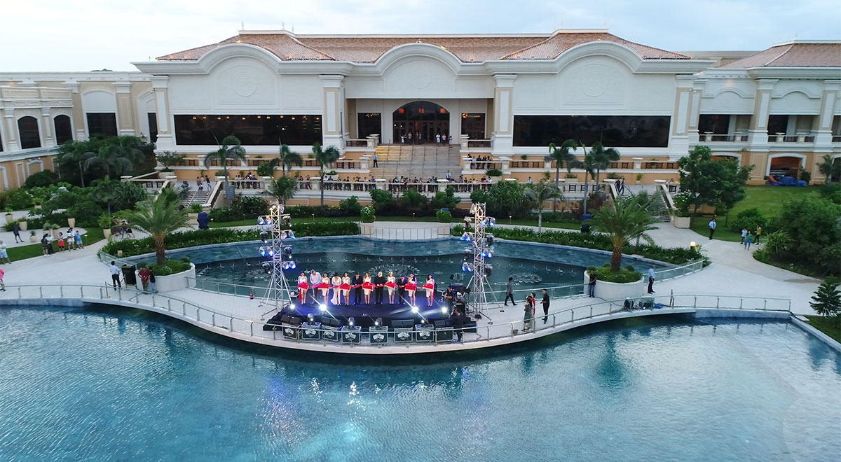 The Grand Hồ Tràm Strip khai trương Đài nhạc nước rực rỡ sắc màu - Ảnh 3. The Grand Hồ Tràm Strip khai trương Đài nhạc nước rực rỡ sắc màu