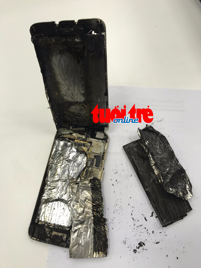 Iphone 6 mua tại Apple Store tự bốc cháy biến dạng - Ảnh 3. Iphone 6 mua tại Apple Store tự bốc cháy biến dạng - Ảnh 3.