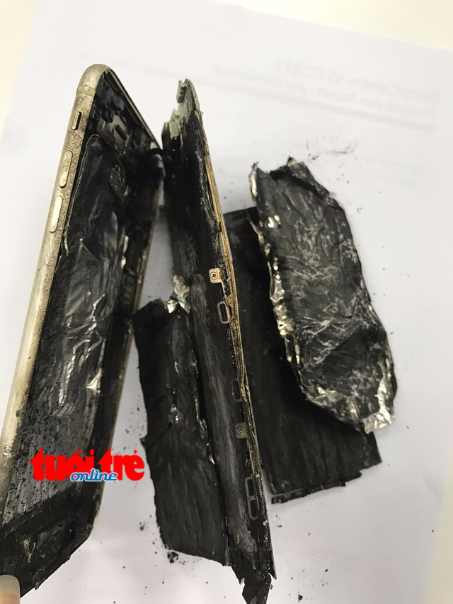 Iphone 6 mua tại Apple Store tự bốc cháy biến dạng - Ảnh 2. Iphone 6 mua tại Apple Store tự bốc cháy biến dạng - Ảnh 2.