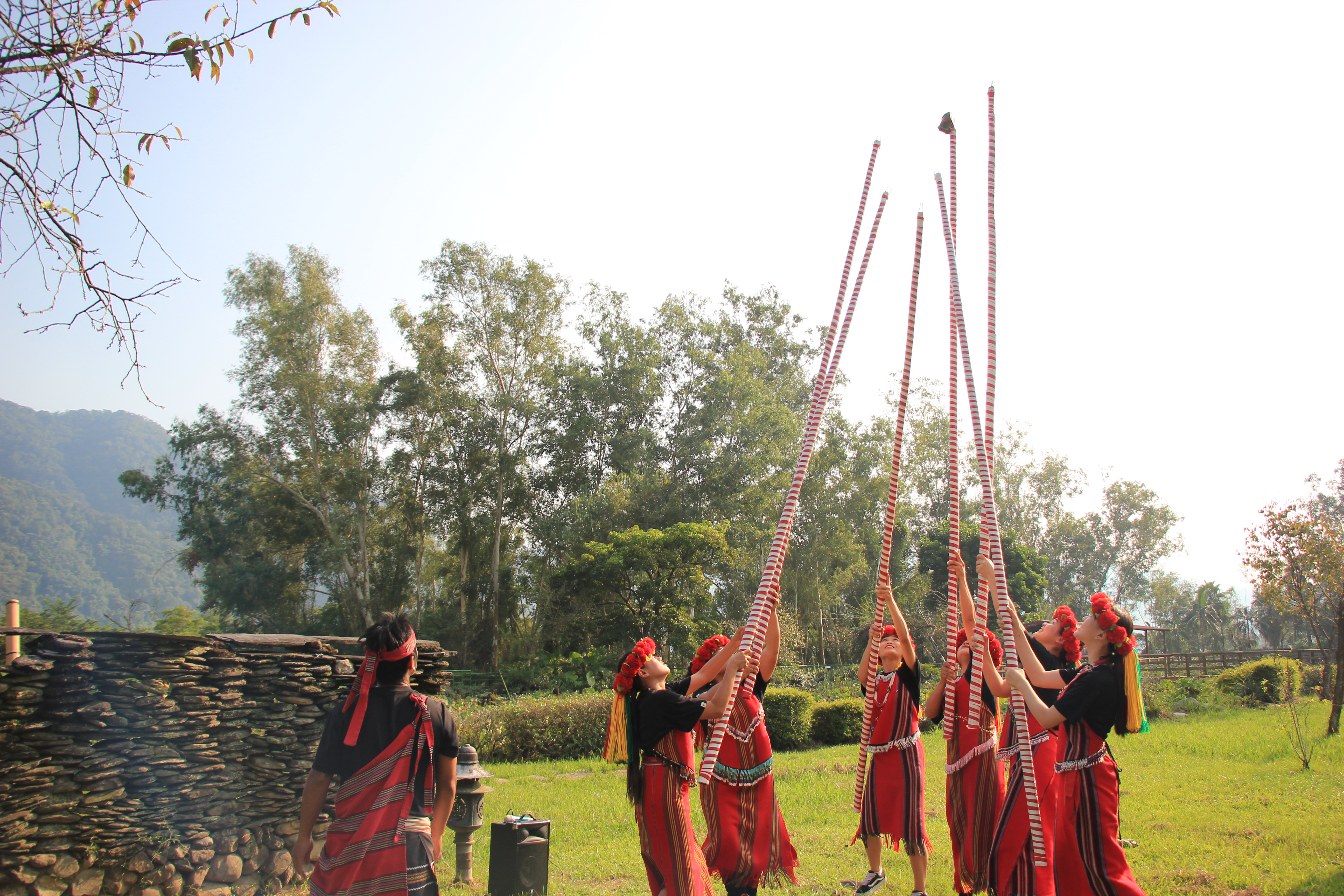 Cõng được vợ thì mới được cưới ở Đài Loan - Ảnh 4. Cõng được vợ thì mới được cưới ở Đài Loan