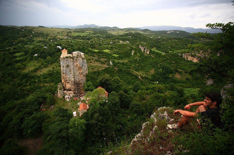 Cột đá của Sự sống - Ảnh 2. 'Cột đá của Sự sống'