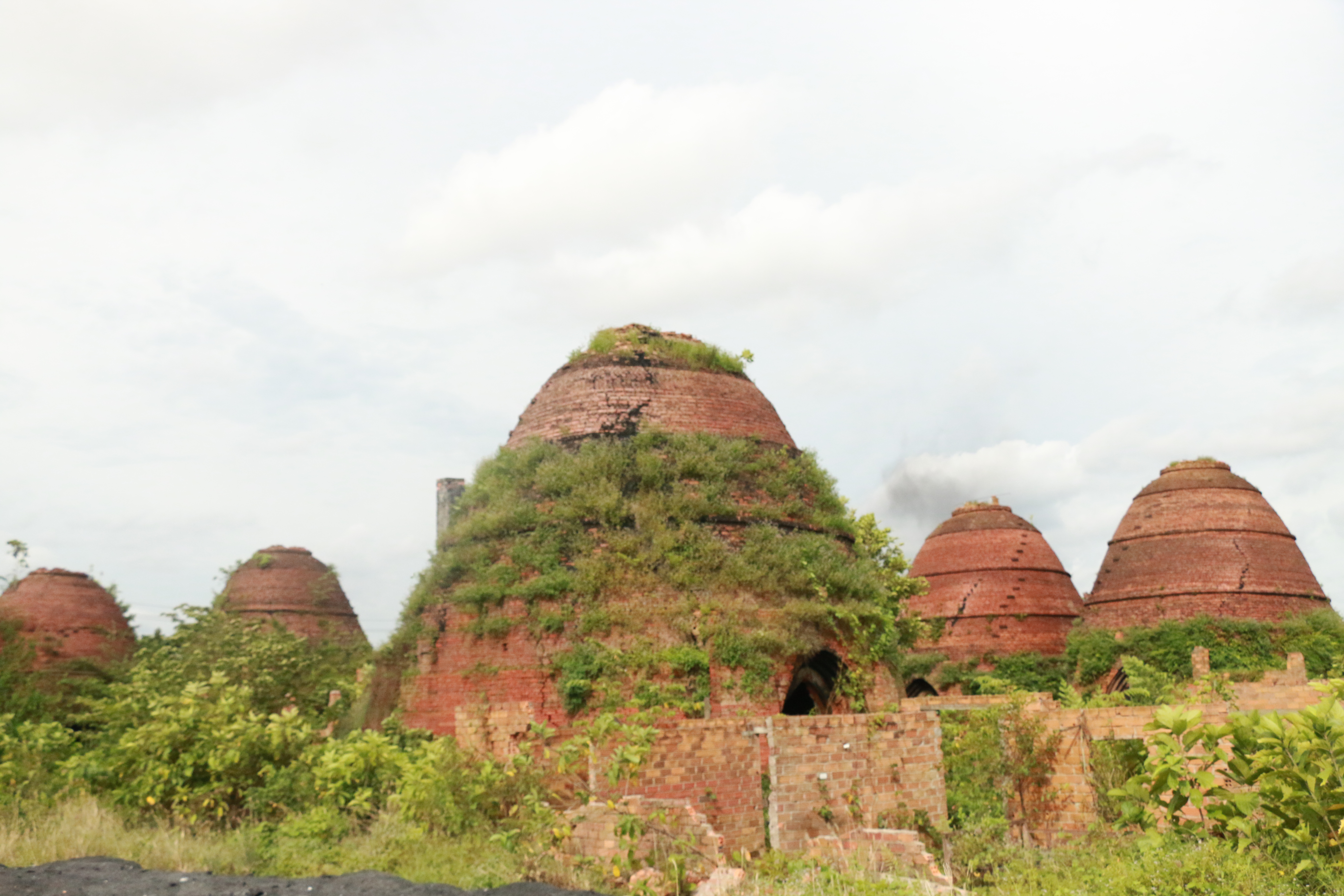 Du ngoạn làng lò gạch - Ảnh 1. Du ngoạn làng lò gạch