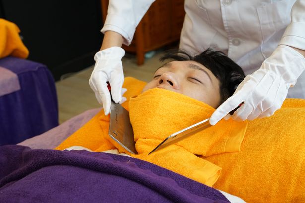 Đi Đài Loan chơi, bạn có dịp mát-xa bằng dao - Ảnh 4. Đi Đài Loan chơi, bạn có dịp mát-xa bằng dao - Ảnh 4.