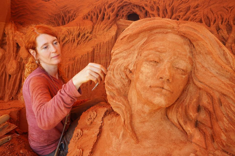 Phan Thiết có Công viên tượng cát đầu tiên trên thế giới - Ảnh 1. Phan Thiết có Công viên tượng cát đầu tiên trên thế giới