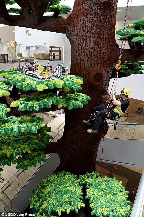 Ghé thăm ngôi nhà Lego với 25 triệu mảnh xếp hình - Ảnh 7. Ghé thăm ngôi nhà Lego với 25 triệu mảnh xếp hình - Ảnh 7.