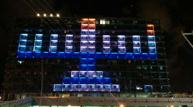 Lễ hội ánh sáng Hanukkah ở New York của người Do Thái - Ảnh 1. Lễ hội ánh sáng Hanukkah ở New York của người Do Thái - Ảnh 1.