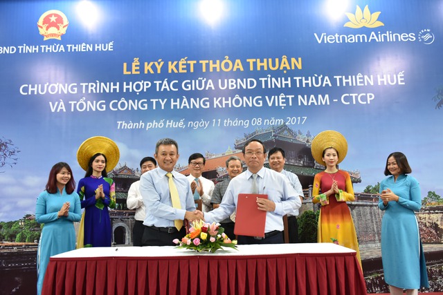 Huế và Vietnam Airlines tăng cường hợp tác quảng bá du lịch - Ảnh 1.