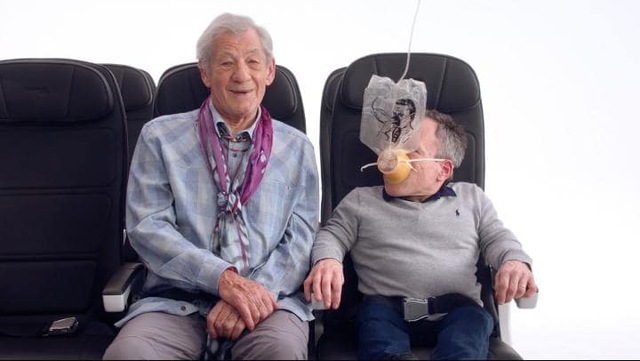 British Airways mời sao Hollywood hướng dẫn an toàn bay cho khách - Ảnh 2. British Airways mời sao Hollywood hướng dẫn an toàn bay cho khách - Ảnh 2.