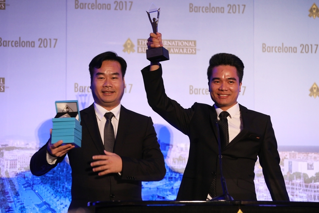 Viettel có kỷ lục mới tại Giải thưởng kinh doanh Quốc tế Stevie Awards 2017 - Ảnh 1. Viettel có kỷ lục mới tại Giải thưởng kinh doanh Quốc tế Stevie Awards 2017 - Ảnh 1.