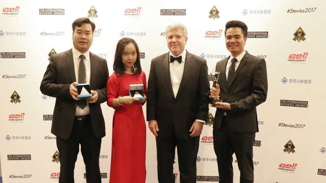 Viettel có kỷ lục mới tại Giải thưởng kinh doanh Quốc tế Stevie Awards 2017 - Ảnh 2. Viettel có kỷ lục mới tại Giải thưởng kinh doanh Quốc tế Stevie Awards 2017 - Ảnh 2.