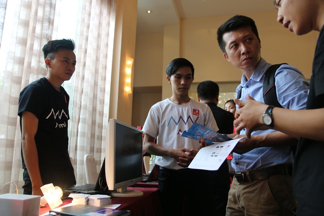 Startup công nghệ “lên ngôi” tại Swiss Innovation Challenge Việt Nam 2017 - Ảnh 2. Startup công nghệ “lên ngôi” tại Swiss Innovation Challenge Việt Nam 2017 - Ảnh 2.