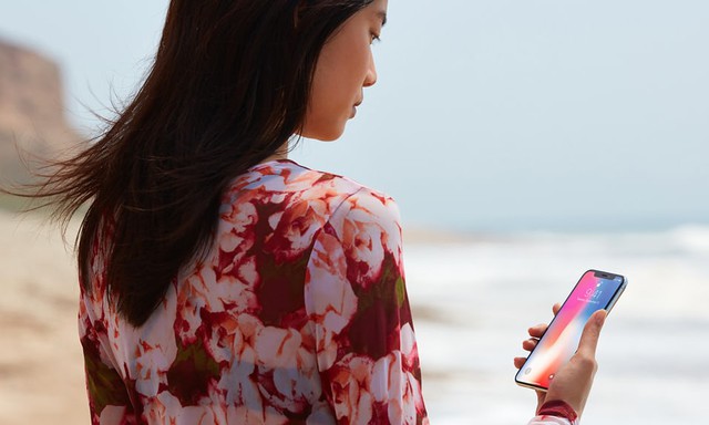 Những ai chống chỉ định với Face ID của iPhone X? - Ảnh 1. Những ai chống chỉ định với Face ID của iPhone X? - Ảnh 1.