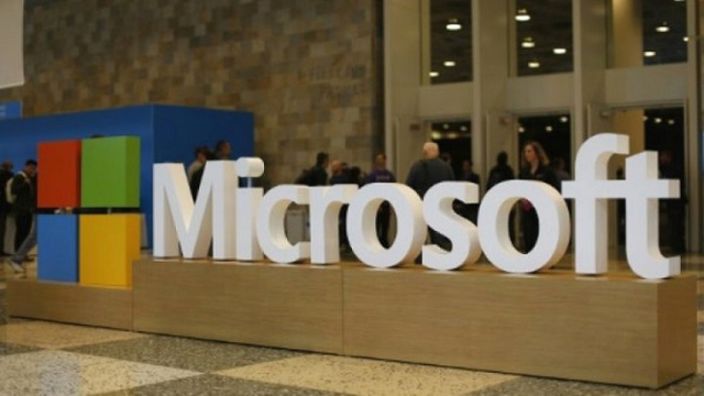 Microsoft tái tập trung vào lĩnh vực điện toán đám mây - Ảnh 1. Microsoft tái tập trung vào lĩnh vực điện toán đám mây - Ảnh 1.