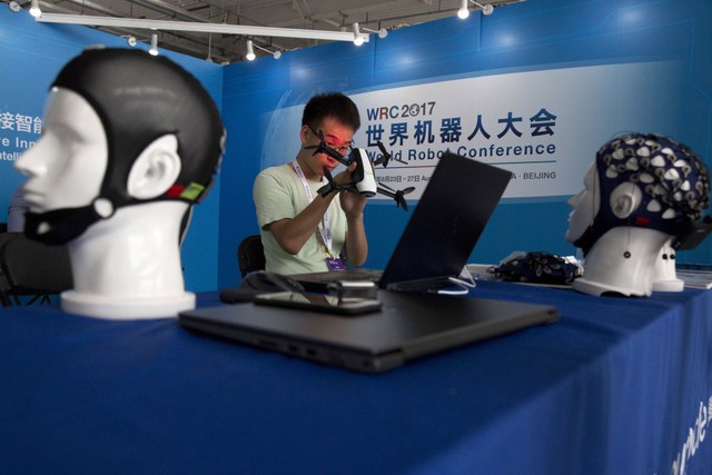 Bất ngờ trước công nghệ robot qua 13 bức ảnh - Ảnh 2. Bất ngờ trước công nghệ robot qua 13 bức ảnh - Ảnh 2.