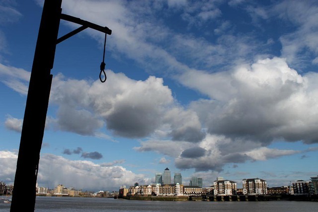 ‘Bến treo cổ’ bên bờ sông Thames - Ảnh 1. ‘Bến treo cổ’ bên bờ sông Thames - Ảnh 1.