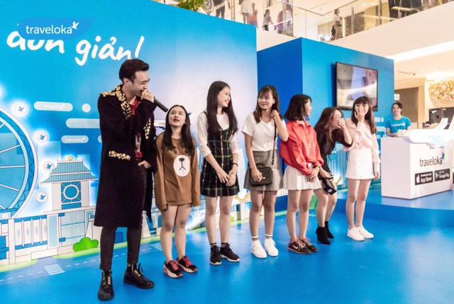 Soobin Hoàng Sơn hát hết mình tại sự kiện du lịch Traveloka - Ảnh 3. Soobin Hoàng Sơn hát hết mình tại sự kiện du lịch Traveloka - Ảnh 3.
