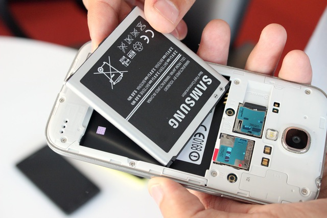 5 chi tiết đang biến mất hoặc không còn xuất hiện trên smartphone - Ảnh 4. 5 chi tiết đang biến mất hoặc không còn xuất hiện trên smartphone - Ảnh 4.