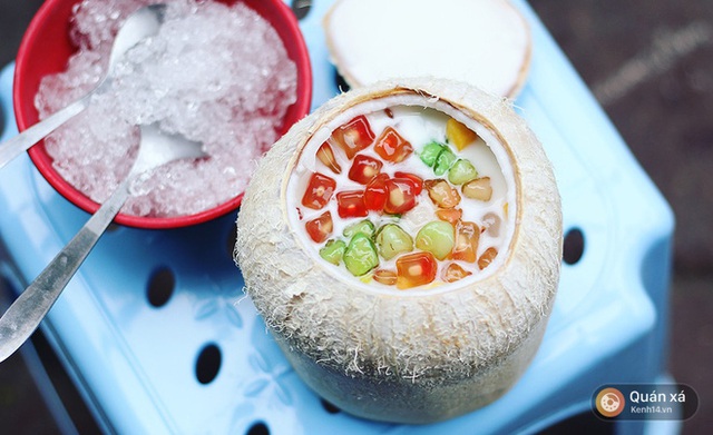 2 món ăn trong quả dừa đang cực hot ở Hà Nội bạn nhất định phải thử - Ảnh 6. 2 món ăn trong quả dừa đang cực hot ở Hà Nội bạn nhất định phải thử - Ảnh 6.