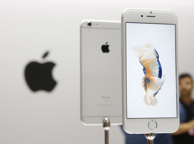 Mẹo sạc nhanh gấp đôi cho iPhone trong 5 phút - Ảnh 1. Mẹo sạc nhanh gấp đôi cho iPhone trong 5 phút - Ảnh 1.