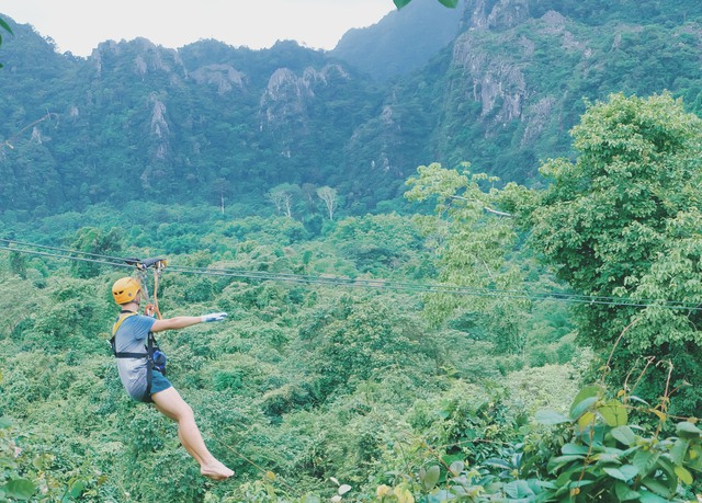 Rong chơi như Tarzan ở Vang Vieng - Ảnh 8. Rong chơi như Tarzan ở Vang Vieng - Ảnh 8.