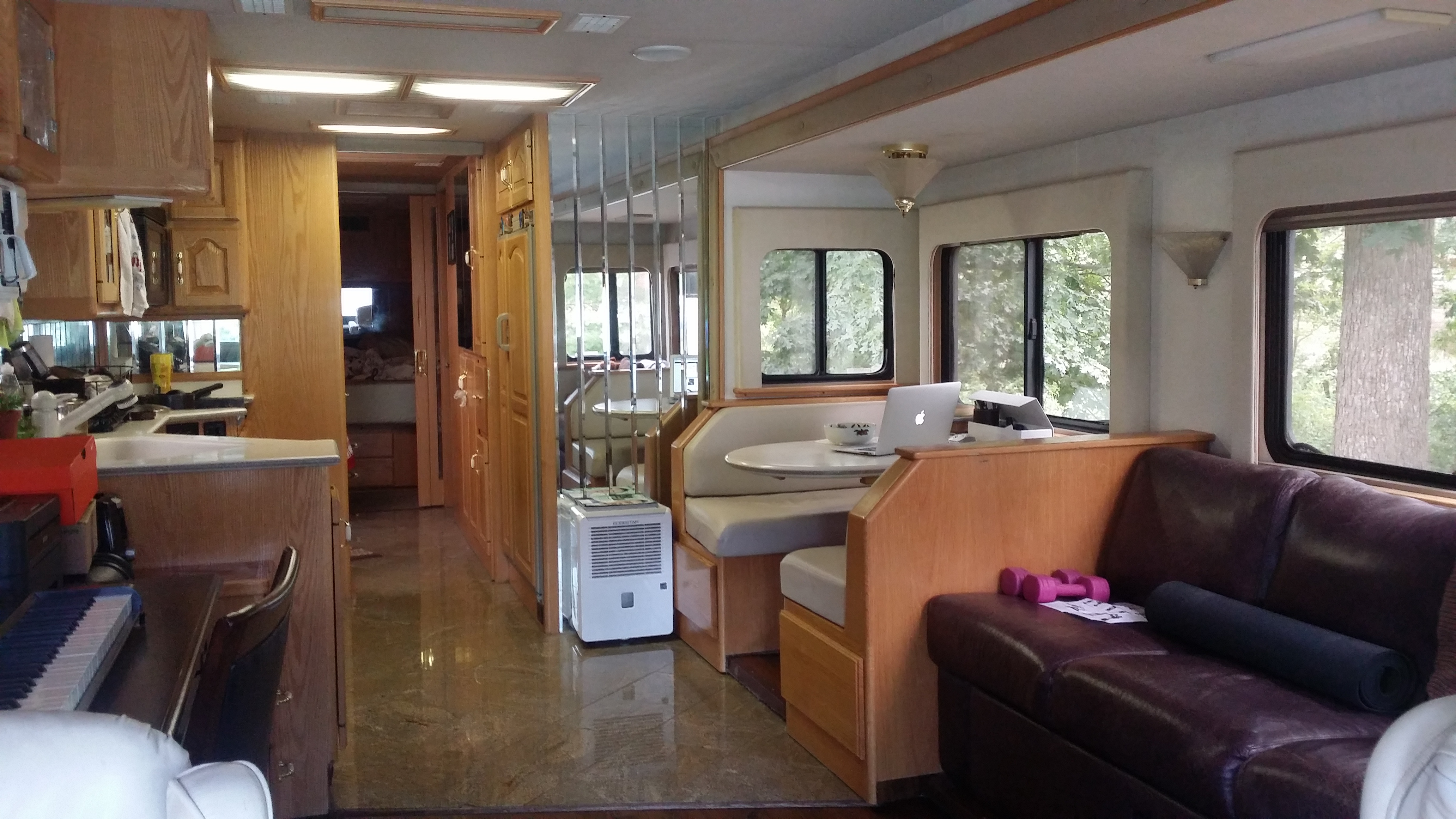 Rong chơi nước Mỹ trên những vòng xe RV - Tuổi Trẻ Online