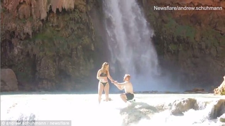 Đến Grand Canyon cầu hôn bạn gái nhưng làm rơi nhẫn ở phút 89 - Ảnh 7.