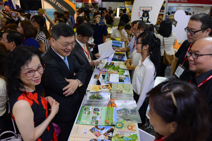 Hàng ngàn người dự khai mạc Hội chợ Du lịch quốc tế, tìm hiểu khuyến mãi - Ảnh 9.
