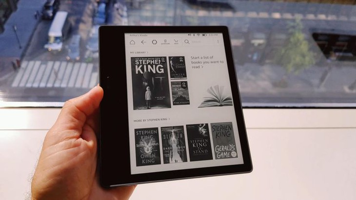Sau 10 năm rốt cuộc Amazon cũng làm Kindle kháng nước - Ảnh 2.