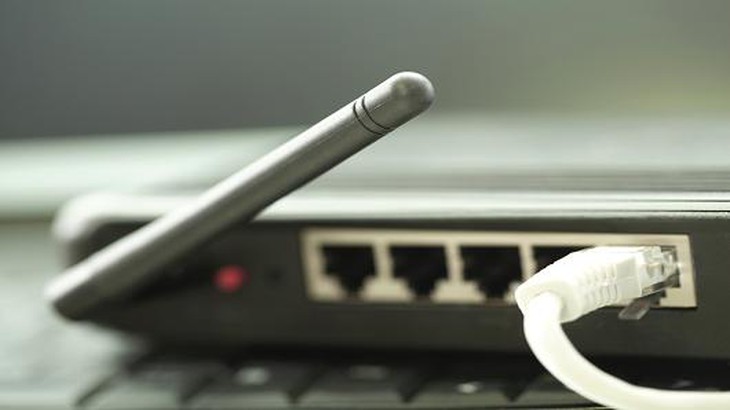 Lỗi bảo mật Wi-Fi nghiêm trọng giúp tin tặc nghe lén hầu hết các thiết bị - Ảnh 1.